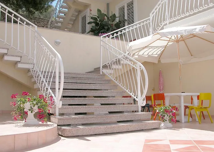 安东尼奥公寓 * 特罗吉尔