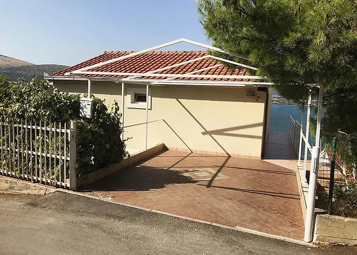 安东尼奥公寓 公寓 特罗吉尔